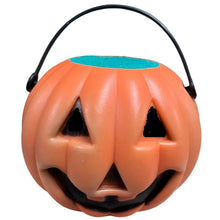 Load image into Gallery viewer, pumpkin halloween bath fizz
